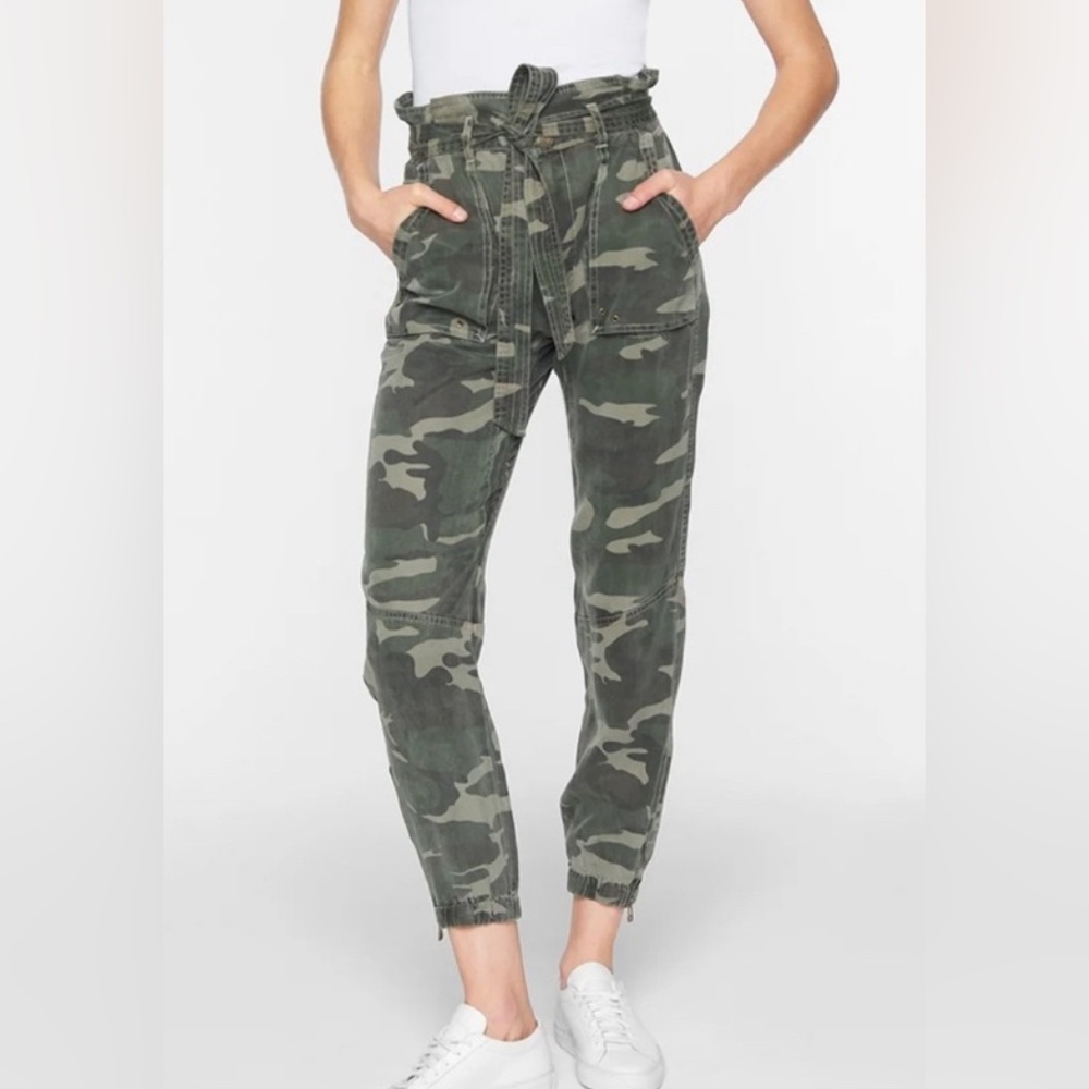 Pam & Gela Camo Pant paper bag Folded Waist high rise green camouflage size P XS